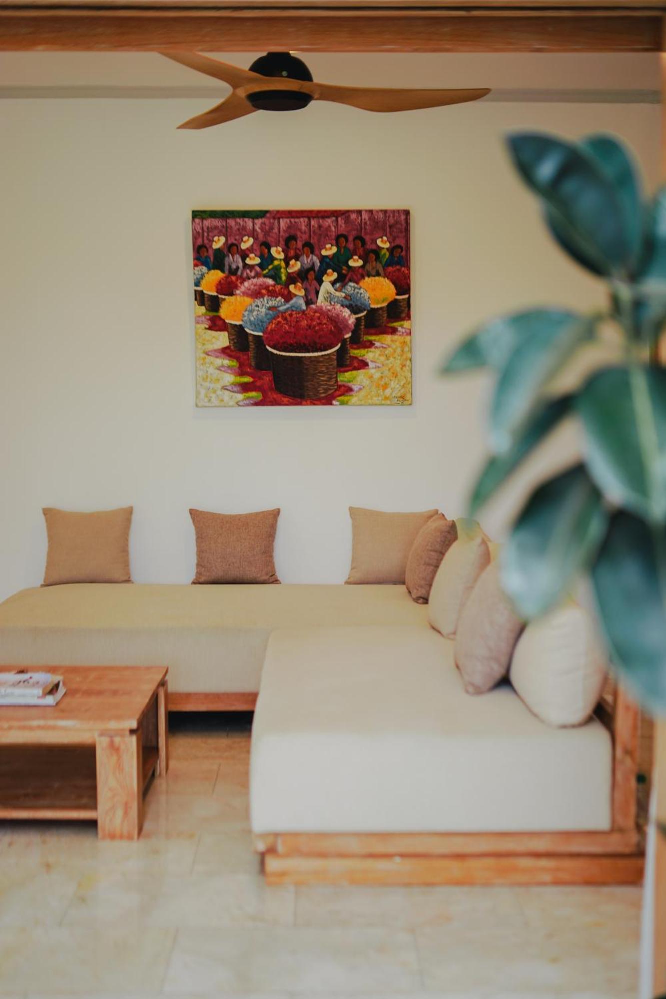 Tropical Indah Villa